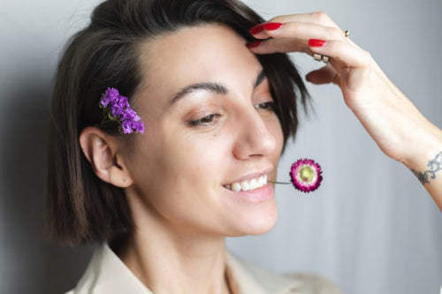 Skin-Loving Benefits of Organic Ingredients in Makeup
