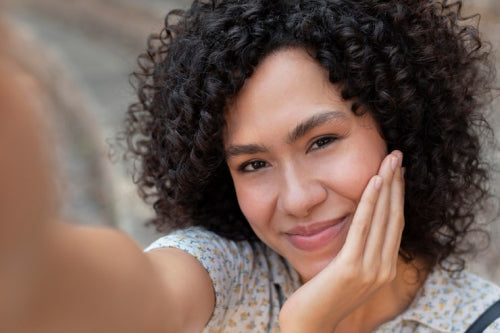 From Acne to Empowerment: How Liht Organics Helps Women Feel Confident