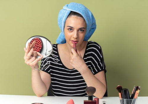 The Role of Organic Makeup in Reducing Skin Sensitivity
