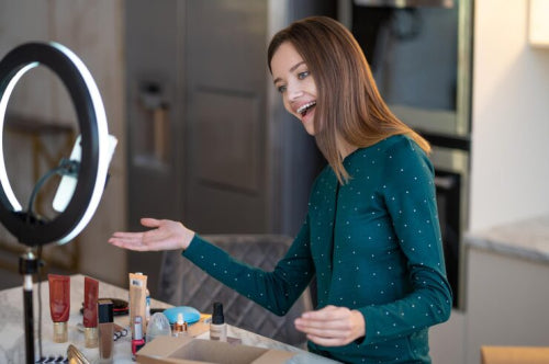 How Clean Makeup Brands Are Taking Over the Beauty Industry
