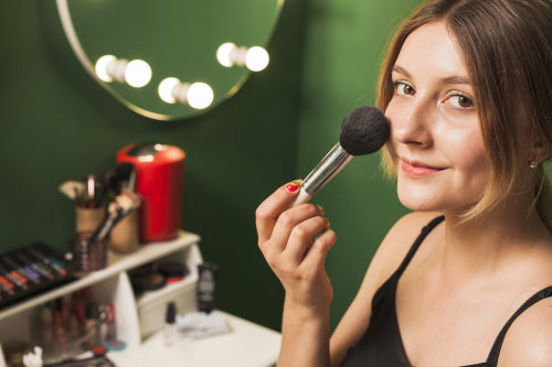 Why Organic Makeup Brands Are Gaining Momentum in Travel Retail