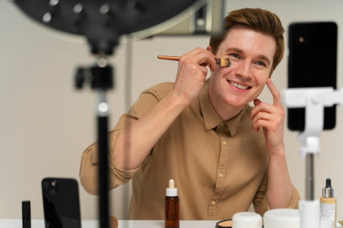 The Rise of Gender-Neutral Beauty Products in Clean Makeup Lines
