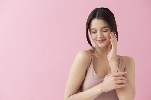 The Impact of Clean Beauty on Sensitive Skin: A Case for Organic Makeup