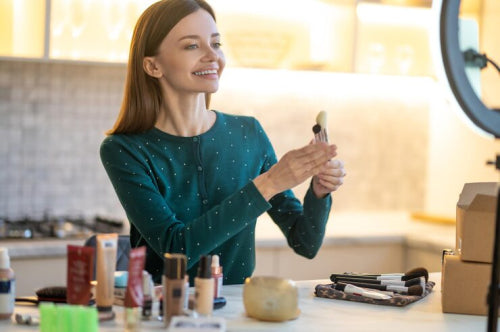 Organic Makeup Brands Invest in Sustainable Sourcing Amid Rising Costs
