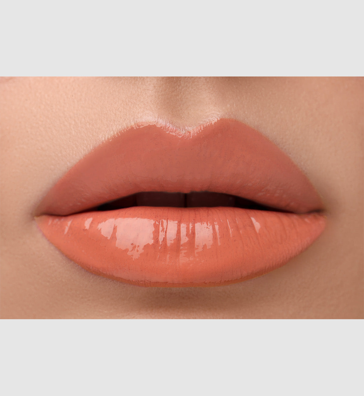 Moisture Burst Lip Glaze