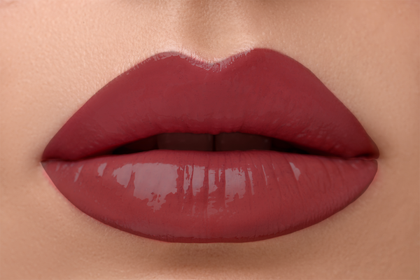 Color-Intense Liquid Lipstick